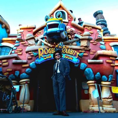 😎10+ Years as a #Disneyland #AnnualPassHolder
📸Posting twice daily 
🔥Sharing my #Photos, #stories, and #knowledge  
🏰Just like #Walt would have wanted