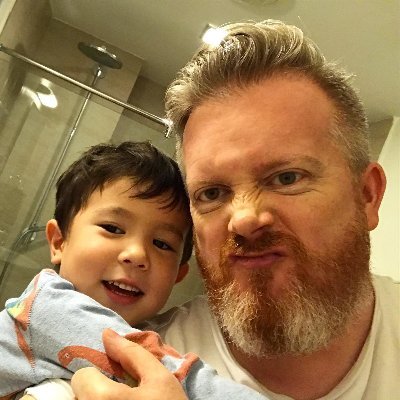 Founder and Creative Director at Optimotto and Quill Branding. Dad to 3 beauties. Singapore-based, unashamed #STFC fan.