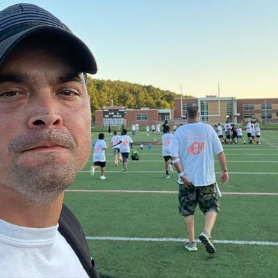 richardststearn's profile picture. I use twitter totally in the wrong way XD And I do not have a photo/avatar but I am still a human being