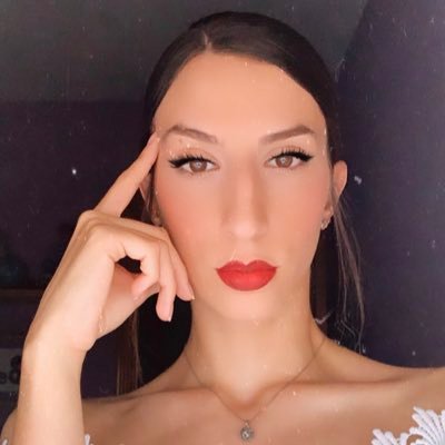 Bea_mm's profile picture. No se puede ganar cuando hay mucho más que perder