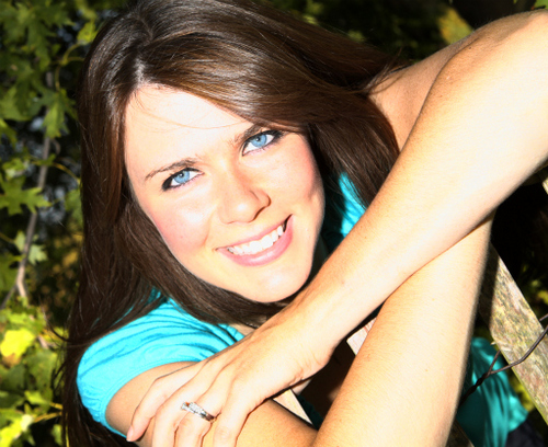 IEatTrees's profile picture. I'm a vegan blogger and I less than 3 you.