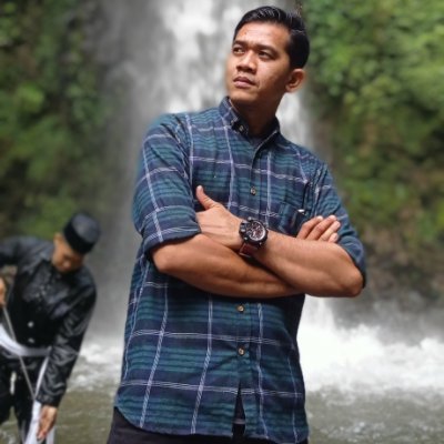 sukses itu butuh kerja keras dan yakin tak mudah menyerah