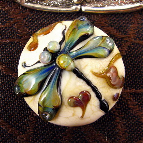 I'm a  glass bead artist and teacher! http://t.co/PdAZNpU85D