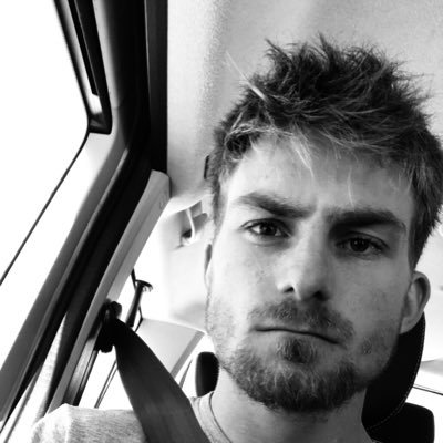 J’ai pas d idée pour ma bio donc je met rien 👍