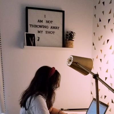 ✨book-reviewer // book blogger // ravenclaw// shakespeare fan// read-a-holic~ ✨