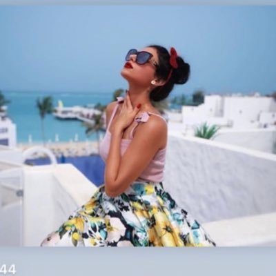 أن كُنت تقرا فأنت احزنتني جداً،