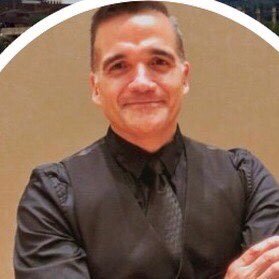 realkatieb's profile picture. i can blink very loudly