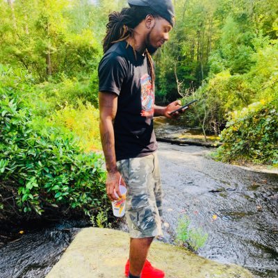 ♌️ #TeamLeo I just live a normal highlife 🤷🏾♂️ Living life without any regrets 😎