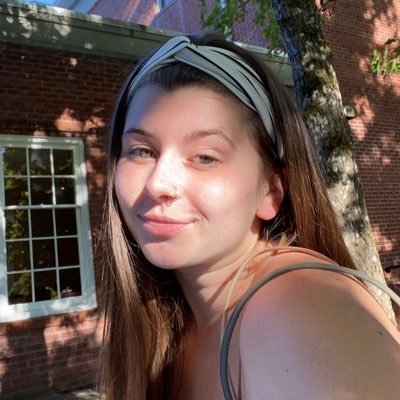 autumngomoll17's profile picture. treat people nice :)