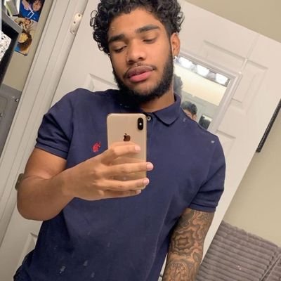 1Castillo7's profile picture. 