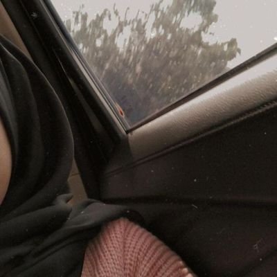 gdlrvmnt's profile picture. Marupok only for: fictional characters