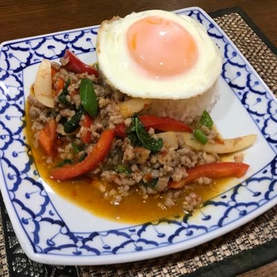 タイ料理店の開業相談を1995年から受けています。店舗探し、食材仕入れ、タイ料理コックとホールスタッフ人材確保、店舗の宣伝。タイ料理店の開業と開業して営業中の相談も大丈夫です。生き残る、勝ち続ける店舗経営を一緒に考え行動していきましょう。電話03-5358-7895