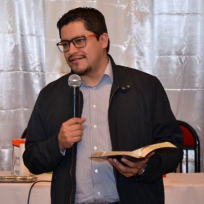 Pastor de la Iglesia Adventista del Séptimo Día en Asociación Argentina del Sur, actualmente sirviendo en el Distrito de Viedma