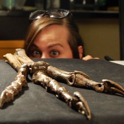 She/her #Disabled Paleontologist & bird nerd. PhD candidate @ROMToronto @UofT. Tweets ableism, science, service dogs. #BiInSci #EDS, #POTS, #Lupus, #AuDHD