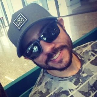 SRE, fã de aviação, carros, motos, história, reggae e rock.