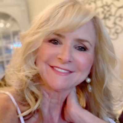 Believer, sngl Mom, Gigix3 , #PATRIOT, Luv dogs, CFB, Constitution, #unsilentmajority; Follow back #patriots #MAGA, ROLLTIDE!