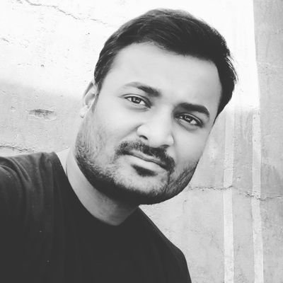 ज़िन्दगी की हकीकत को बस इतना ही जाना है !दर्द में अकेले हैं और खुशियों में सारा जमाना है..!