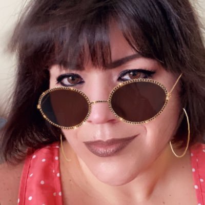 Just me, no copy, single, Mom of 2💙💖drama free. 🙌🏻🙏🏻 ❤️Loving my life and the people around me❤Living to the fullest🥰