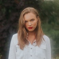 Moli (@whoismoli) 's Twitter Profile