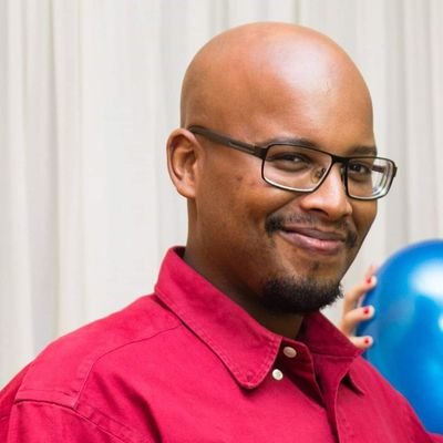 Designer | Photographer | Creative Writer | Music Enthusiast | Gemini | Fitness Junkie | Bodybuilder | Basketball Lover | Coldplay Fan | Nickname: Mojo