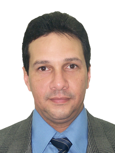 Profesor Titular-Invest. Universidad Central de Venezuela, Filósofo, MSc en Filosofía y Ciencias Humanas, MSc. en Comunicación Social. PHD en Ciencias Sociales.