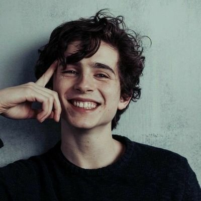 @RealChalamet's fanpage🇮🇹
3/9/2020💫
I follow back all of you💞
instagram: timmyismyaddiction (4.4k followers)