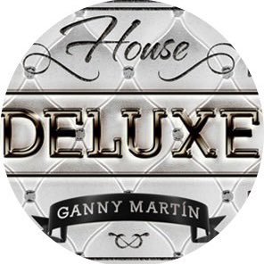 GannyMartin's profile picture. ⚪️ Llevo hablándole a un 🎙de 📻 desde 1999 ⚪️ Repaso la 📀 + elegante para todo el 🌍 ⚪️Apoyo a artistas, djs, productores y su música.
