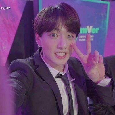 𝐈𝐧𝐬𝐭𝐚: study._.gongwon

                                                      홀숫날:플래너 업로드
                                          짝숫날:열품타랑 필기(or책상으로 인증)