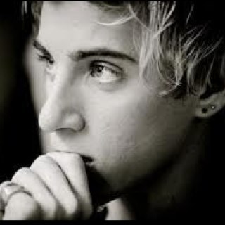 JJ_thorne's profile picture. justin joshep thorne !! singer/dancer one_call & NLT follow me on my official twitter page!