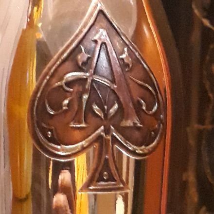 zeukes's profile picture. 