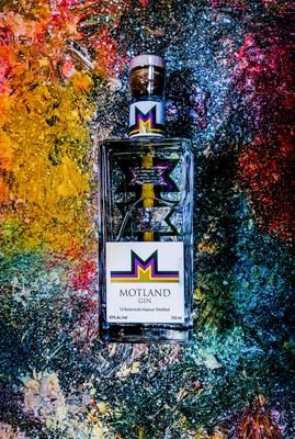 A Handcrafted Gin with a lingering taste of Elderflower and South African grown Marula.