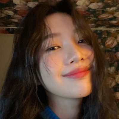 taelesbian's profile picture. 