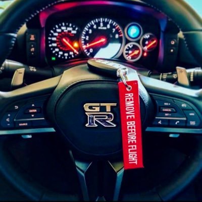 GT-R’s cars in all their class an de power 😈 I don’t own any of the pics.
