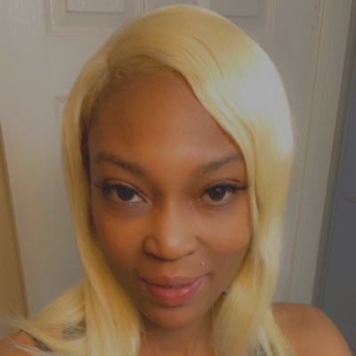 A mother to an amazing young lady that's called the 1st Lady💯👱🏾‍♀️😎💜