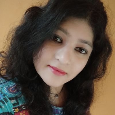 kochar_kriti's profile picture. my eyes