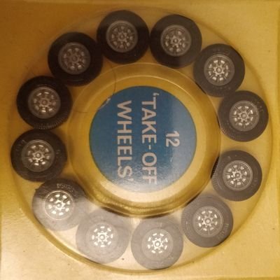 DoFuss's profile picture. Appficionado, gamer, rower, dog lover, and beer drinker with related haiku & tweets. 

My views are of little consequence and my own.