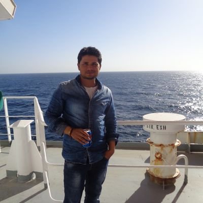 aviorgac's profile picture. right wing