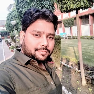 Deepsaxena884's profile picture. 