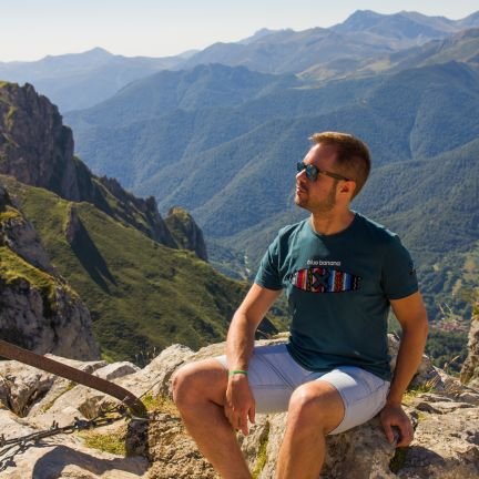 Organeando's profile picture. Hago y enseño música.