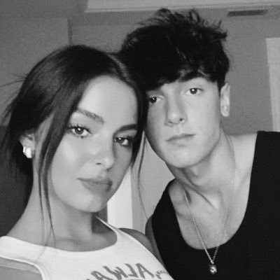 brycexrae's profile picture. spread love and support your idols :)