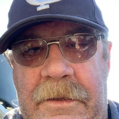 berndkroll_'s profile picture. serious minded only