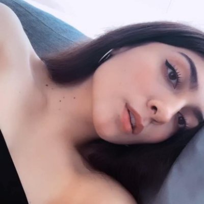 LILI_BARRERA8's profile picture. El éxito no es la llave de la felicidad. La felicidad es la llave del éxito. Si amas lo que haces, tendrás éxito.