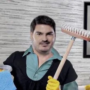 Passapanista oficial do governo

Comentarista caviar

Eleito o comentarista do ano pela gadolândia
