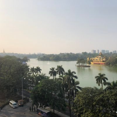 pkflnz's profile picture. Modern nomad trying to avoid frostbite...