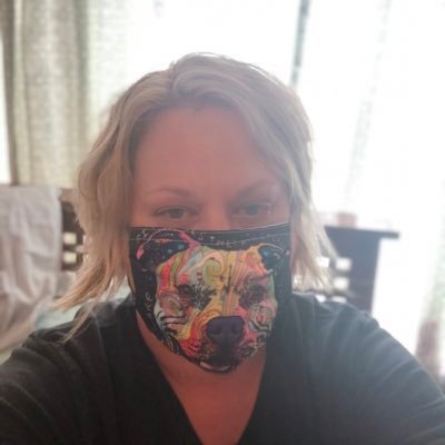 MomsThunders Profile Picture