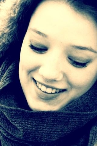 Neuer Account von @honeymoon0709 - klein, intelligent und laut - Überglücklich mit @phyedigital - Honigkuchenpferd von @m1er - folgen erwünscht :)