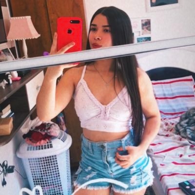 Guarda-me Senhor como a menina dos teus olhos. ✨