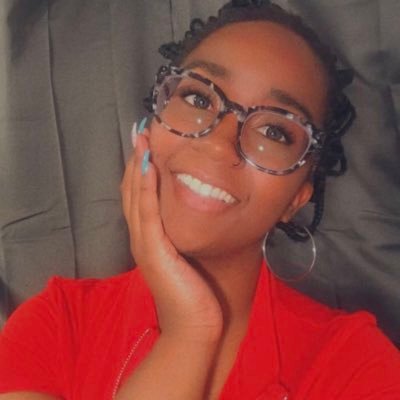 Black Lives Matter forever and always🖤🤎💛 black business owner, resin & acrylic paint artist. Just a girl and her dreams💫