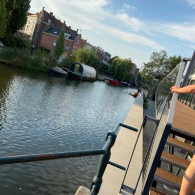 floriian64's profile picture. 