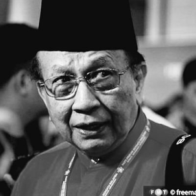 DrRaisYatim Profile Picture